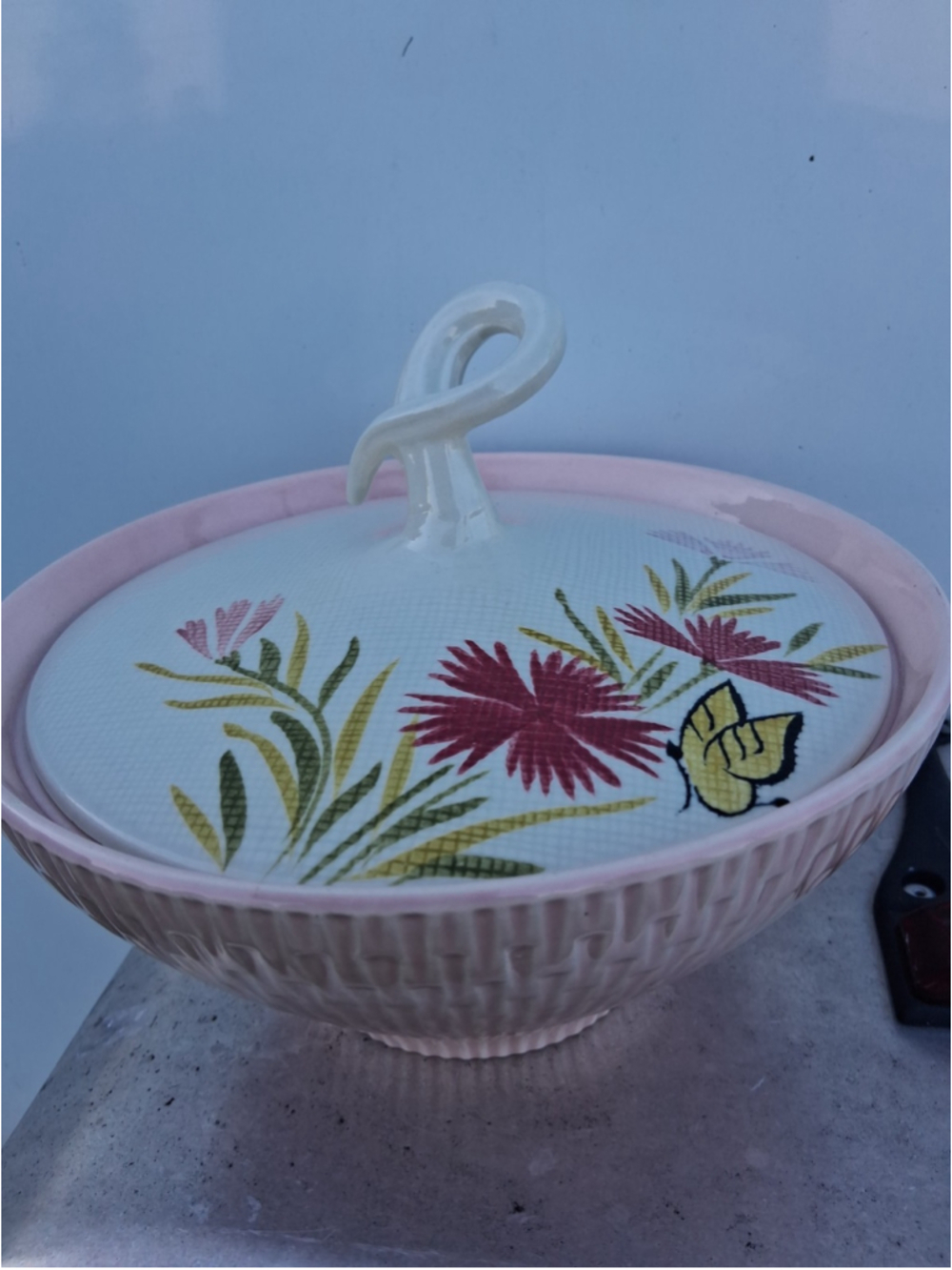 RED WING Pottery PINK SPICE Pattern CASSEROLE w/LID Red Wing MINNESOTA